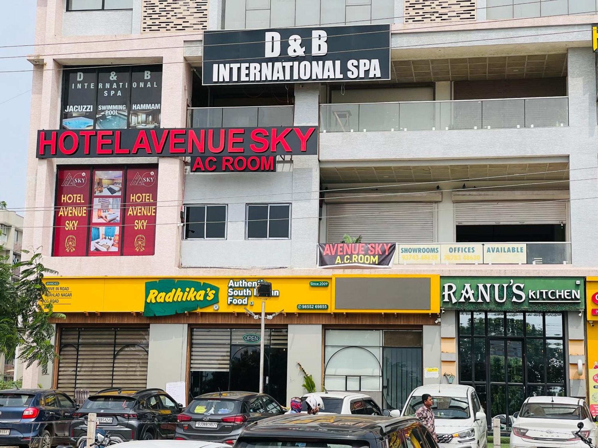 Hotel Avenue Sky Ahmedabad Extérieur photo